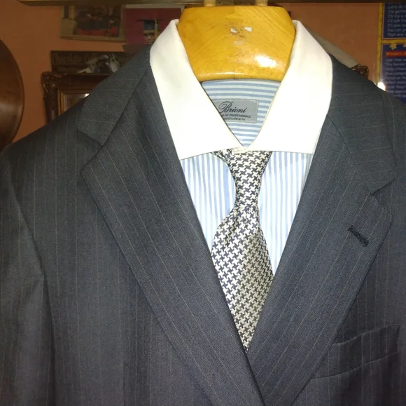 Hart Schnaffner &Marx Gray Pinstripe 2Btn/1Vents Suit Size 44R 38W/32Inseam - Picture 10 of 10